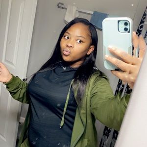 Meet your Posher, Chanise